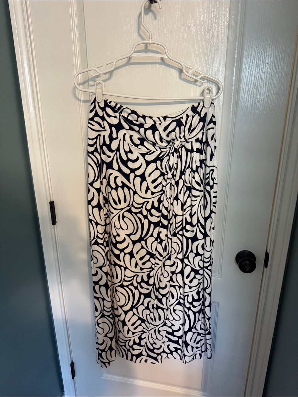 Boden Navy and White Botanical Wrap Maxi Skirt